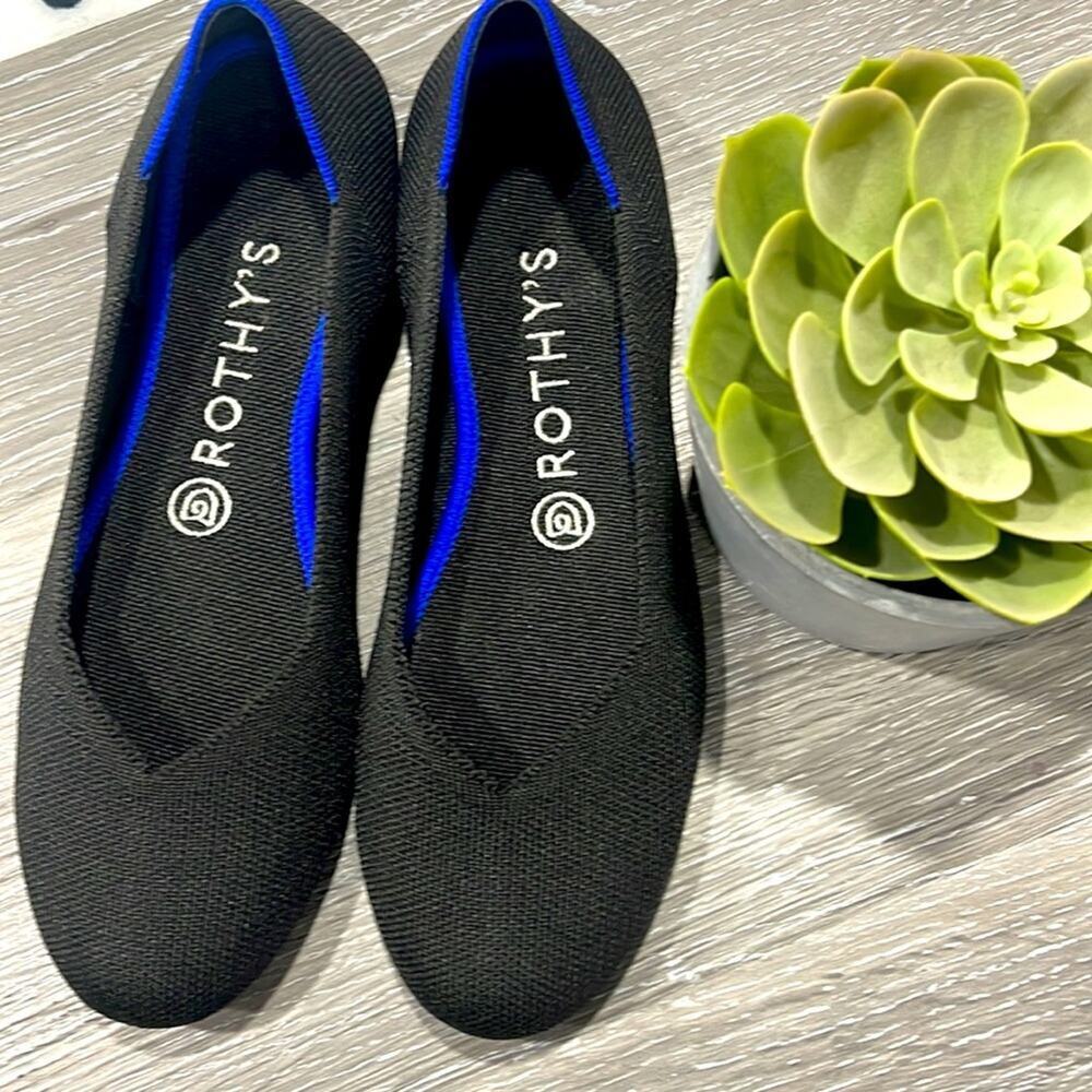 Rothy’s round toe size 7 black womans flat shoes